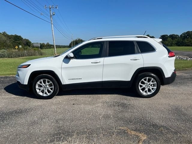 Used 2016 Jeep Cherokee Latitude with VIN 1C4PJLCB6GW323647 for sale in Martin, TN