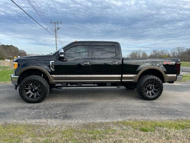 2017 Ford Super Duty F-250 SRW Lariat