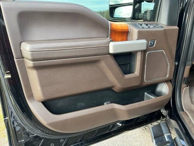 2017 Ford Super Duty F-250 SRW Lariat