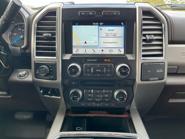 2017 Ford Super Duty F-250 SRW Lariat