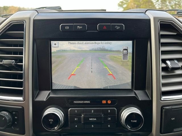 2017 Ford Super Duty F-250 SRW Lariat