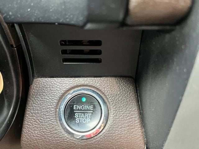 2017 Ford Super Duty F-250 SRW Lariat