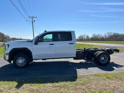 2026 GMC Sierra 3500 HD Chassis Cab Pro