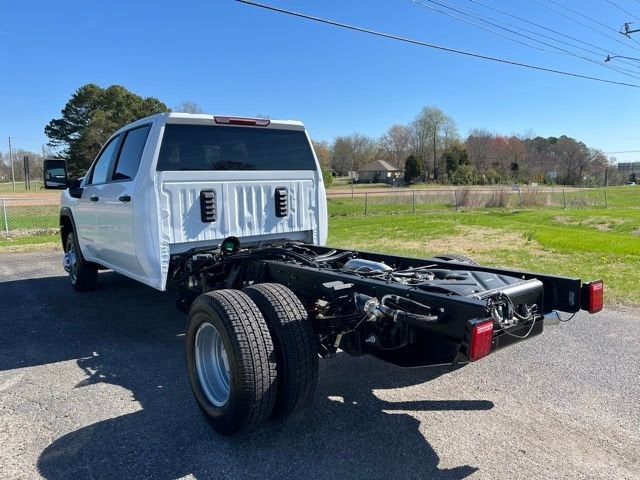 2026 GMC Sierra 3500 HD Chassis Cab Pro