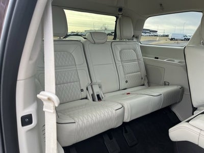 2021 Lincoln Navigator Black Label