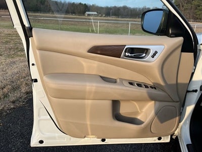 2019 Nissan Pathfinder Platinum