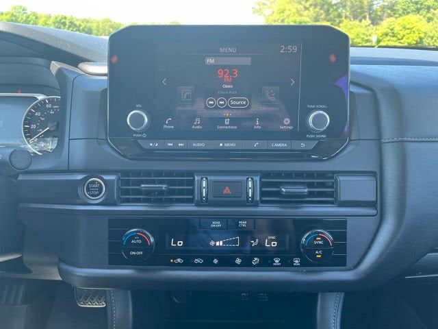 2024 Nissan Pathfinder S