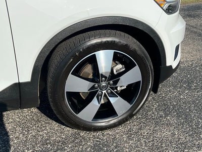 2020 Volvo XC40 Momentum