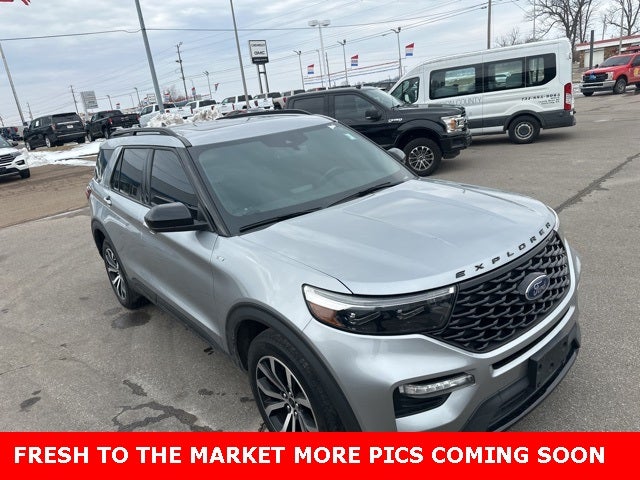 2022 Ford Explorer ST-Line
