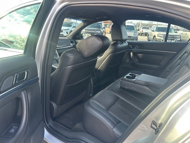 2011 Lincoln MKS Base