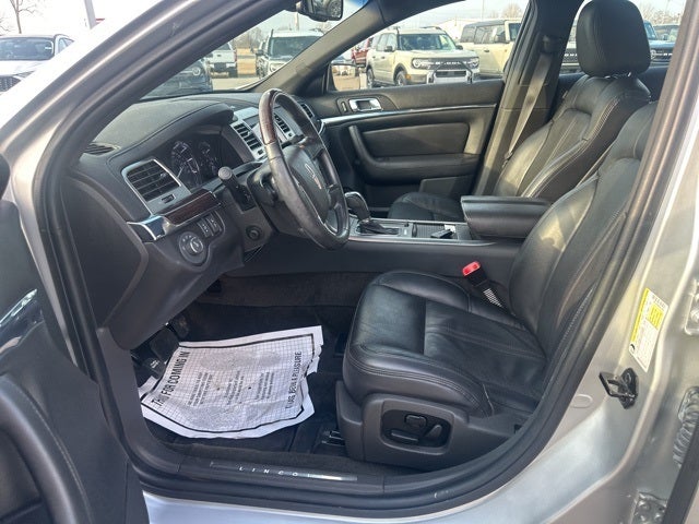 2011 Lincoln MKS Base