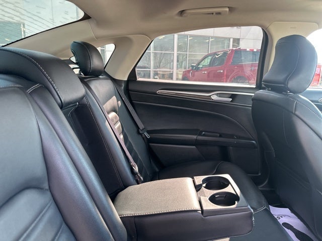 2017 Ford Fusion Hybrid SE