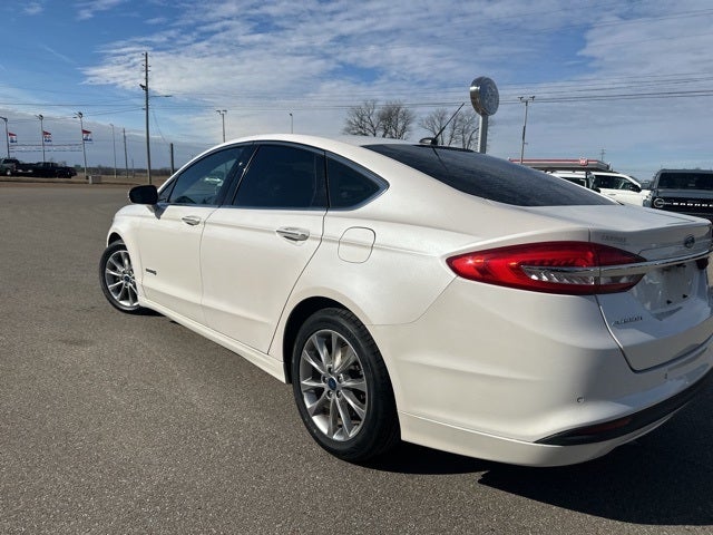 2017 Ford Fusion Hybrid SE