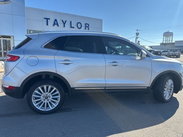 2019 Lincoln MKC Standard